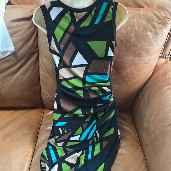 Dress by Valerie Bertinelli - Picture 4 of 4